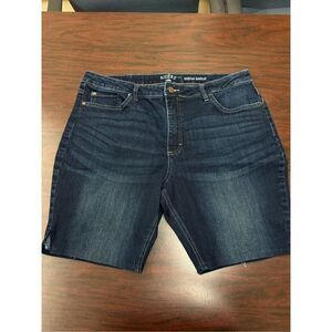 Riders by Lee Midrise Bootcut Cut Off Shorts Size 18 Petite
